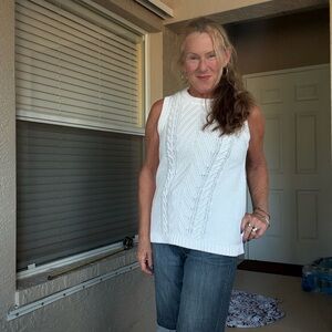 Chelsea & Theodore Ivory Knit Pullover